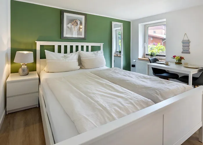 Idyllisches Im Gruenen * Stelle