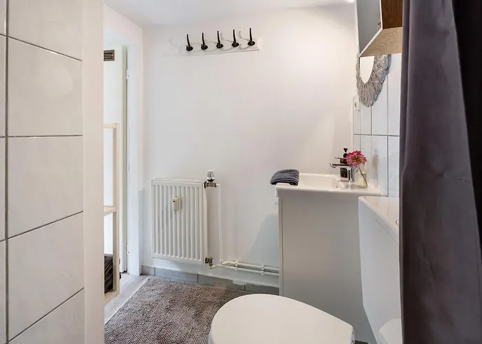 Idyllisches Im Gruenen * Stelle